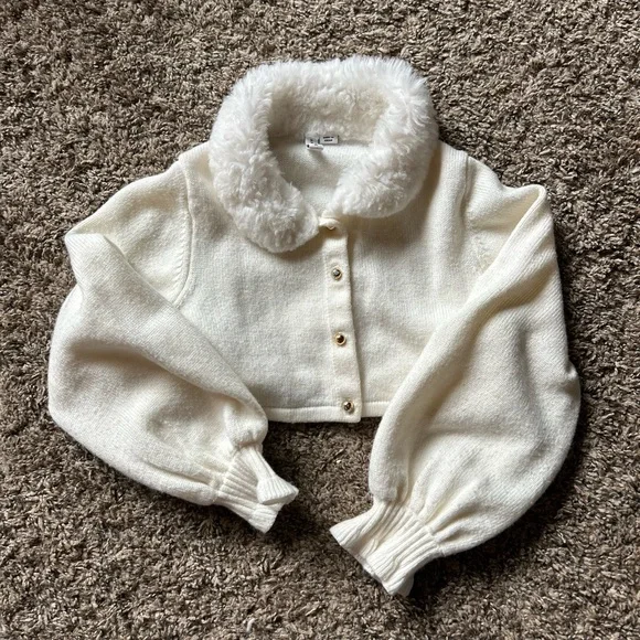 Janie and Jack White Faux Fur Collar sweater - Picture 2 of 4